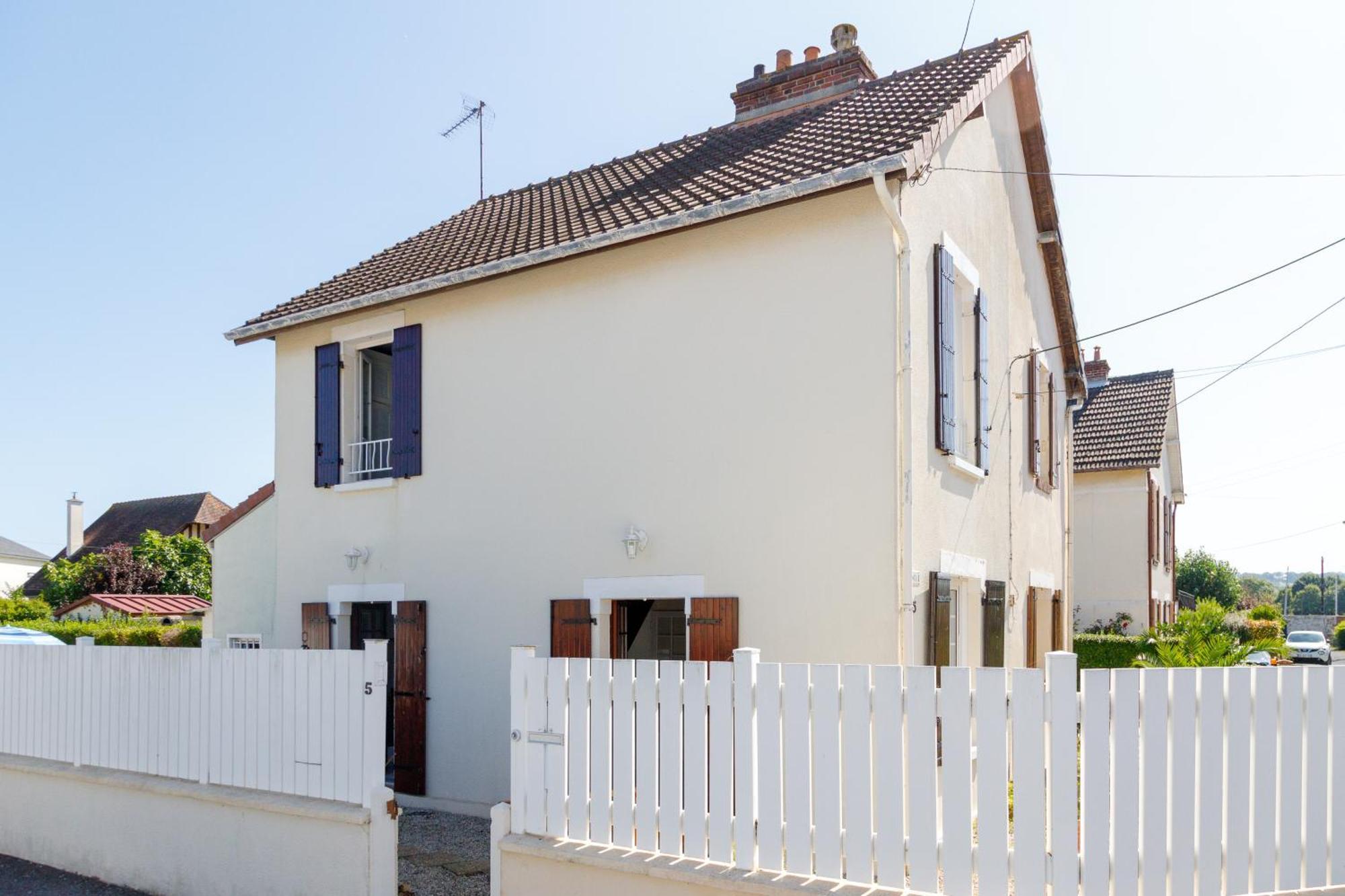 La Maison Cabourgeaise Proche Mer Екстериор снимка
