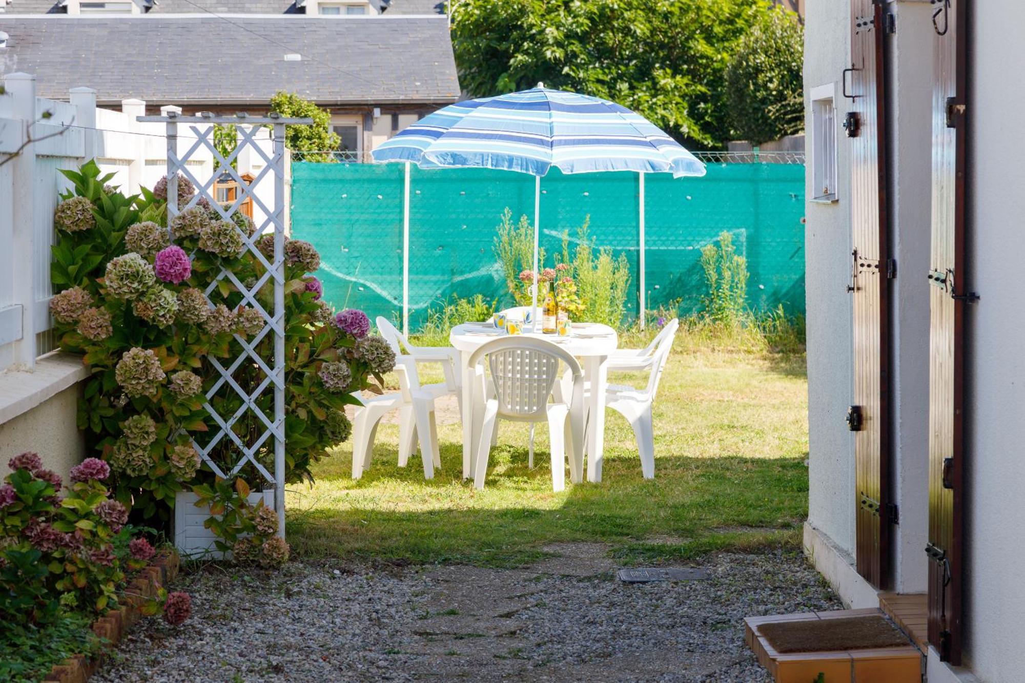 La Maison Cabourgeaise Proche Mer Екстериор снимка